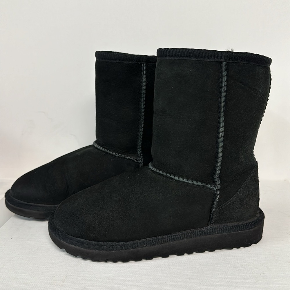 UGG Australia, girl boots, size 13